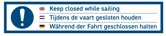 Sticker Gesloten houden tijdens het varen (3 Talig)